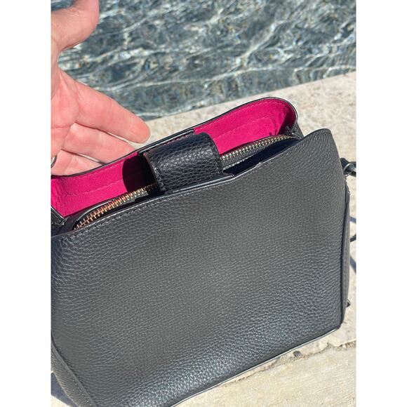 Kelly & Katie black crossbody with hot pink interior - Picture 3 of 9